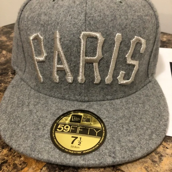 Marc Jacobs x New Era 59FIFTY "Paris" Fitted Cap - Picture 2 of 5